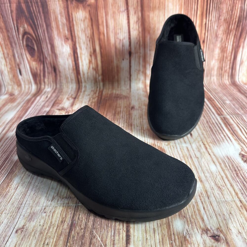 Skechers GOGA MAX Womens Sz 10 Wide Black Suede Faux Fur Lined Shoes Mules Clogs